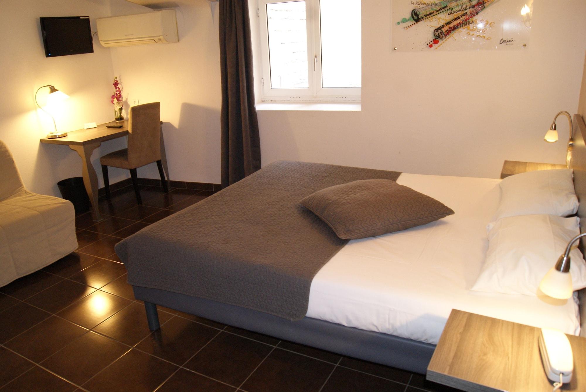 Hôtel Danieli Avignon Buitenkant foto